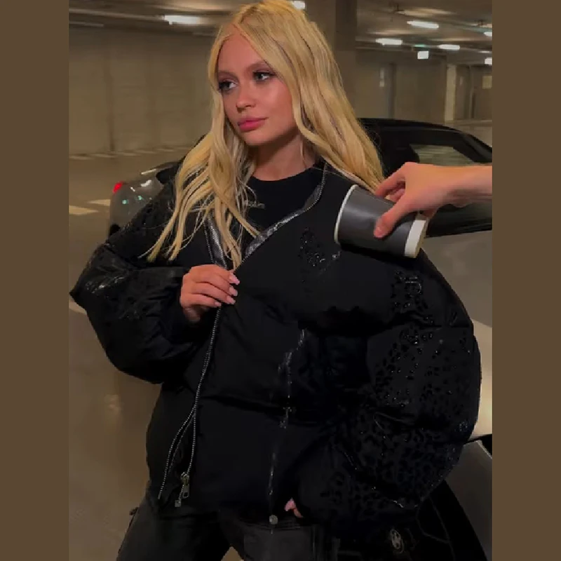 HOLD YOUNG Damen-Winterjacke mit Kapuze und Effektmuster